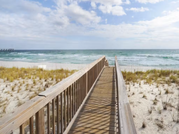 Penthouse Unit with Beach Service